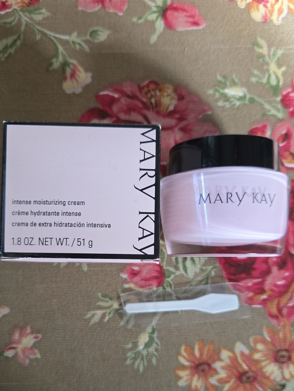 Mary Kay Intense Moisturizing Cream New - Picture 1 of 2